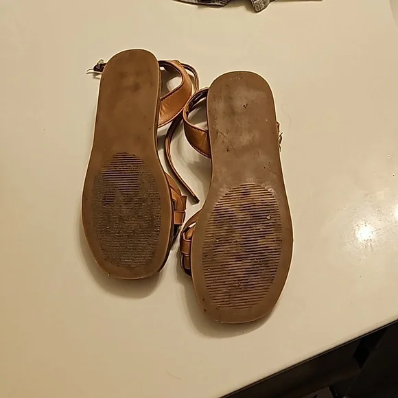 Brown sandles - Picture 5 of 5